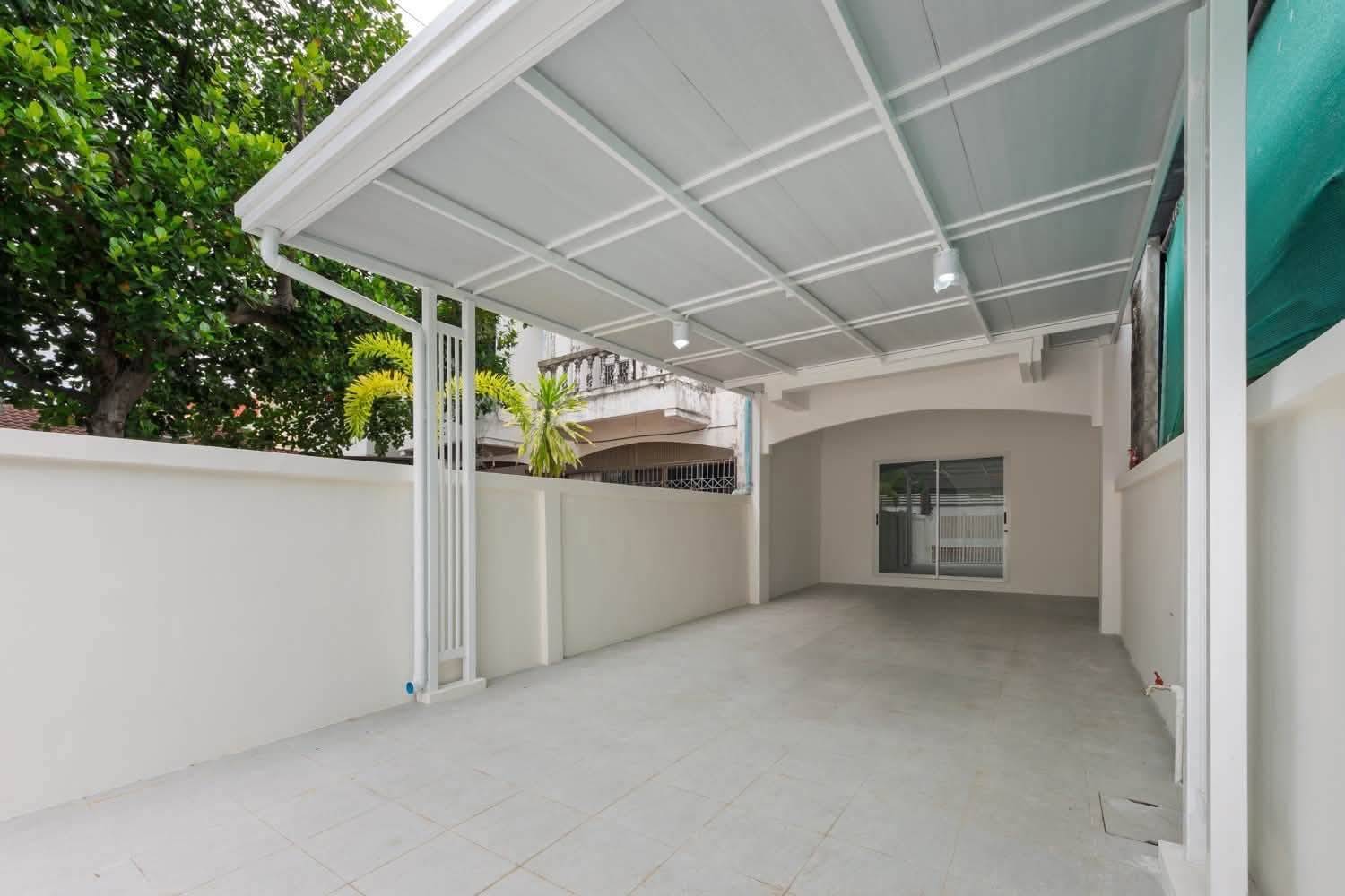 🏡 ทาวน์เฮ้าส์  รีโนเวทใหม่ ถนนเมน "ลานทอง" ติวานนท์-ปากเกร็ด หน้าบ้านไม่ชนใคร  | ราคา 3.19 ล้านบาท 3