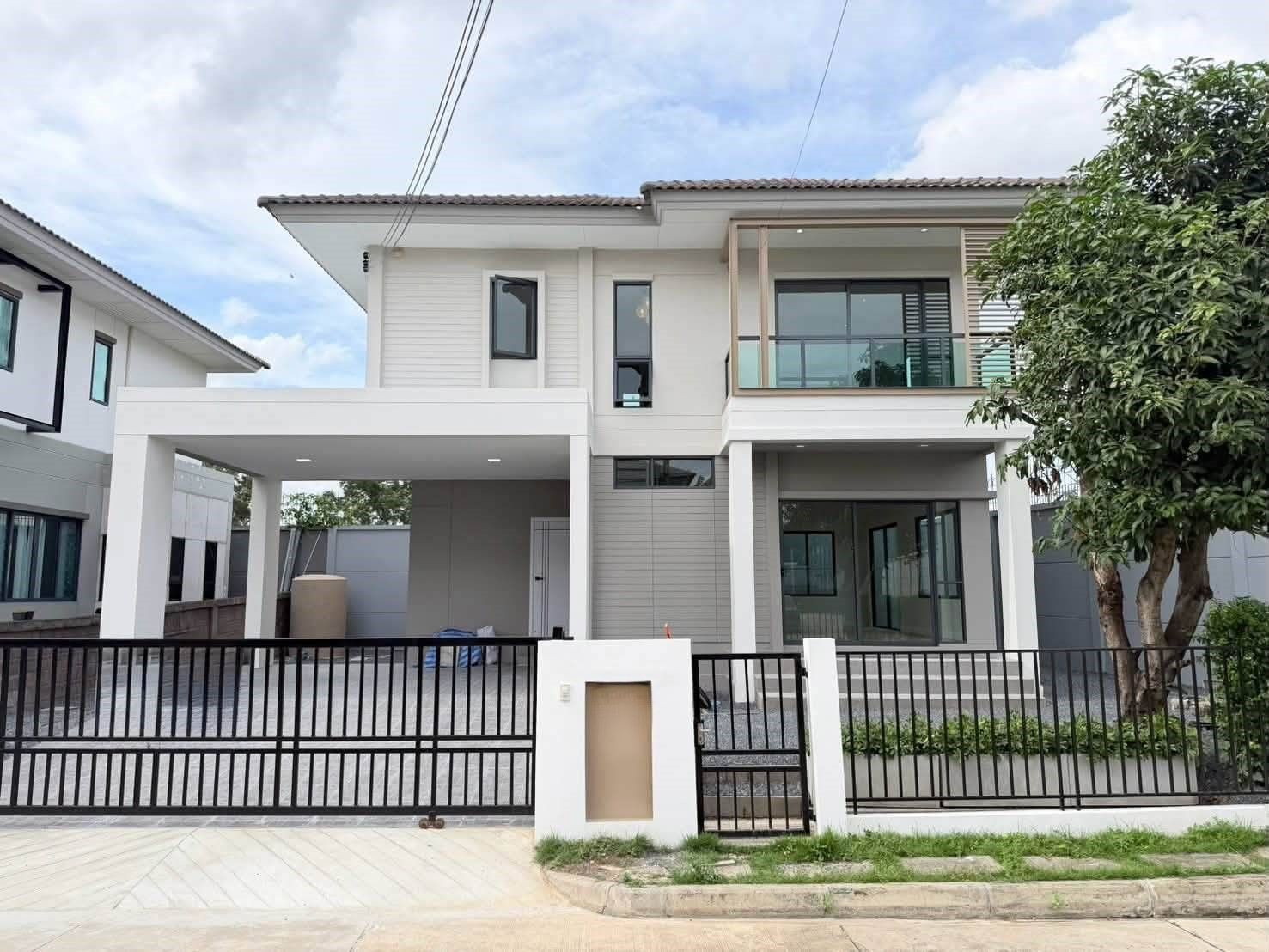 🏠 บ้านเดี่ยว รีโนเวทใหม่ หลังมุม "สราญสิริ ติวานนท์-แจ้งวัฒนะ 1" หน้าบ้านทิศใต้ | ราคา 5.29 ล้านบาท