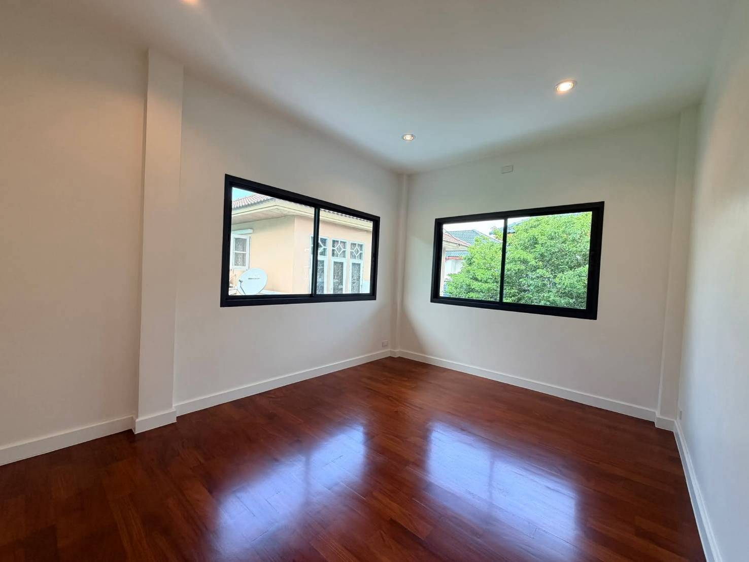 🏡 บ้านเดี่ยวหลังมุม รีโนเวทใหม่ "มณีรินทร์ รัตนาธิเบศร์" พื้นที่เยอะ หน้าบ้านทิศใต้ | ราคา 6.59 ล้านบาท 5