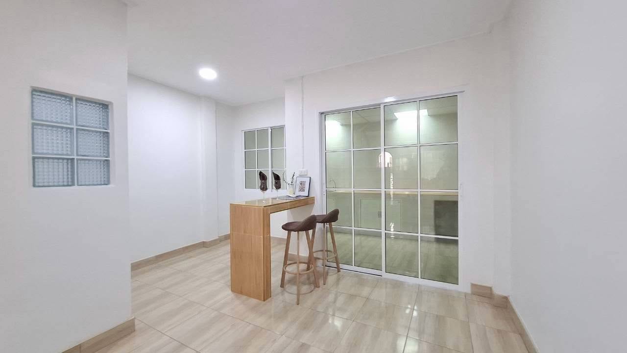 🏡 ทาวน์เฮ้าส์ รีโนเวทใหม่ "นันทนาการ์เด้น"(โครงการมณีรินทร์ เลค แอนด์ พาร์ค) บางคูวัด | ราคา 1.89 ล้านบาท 3