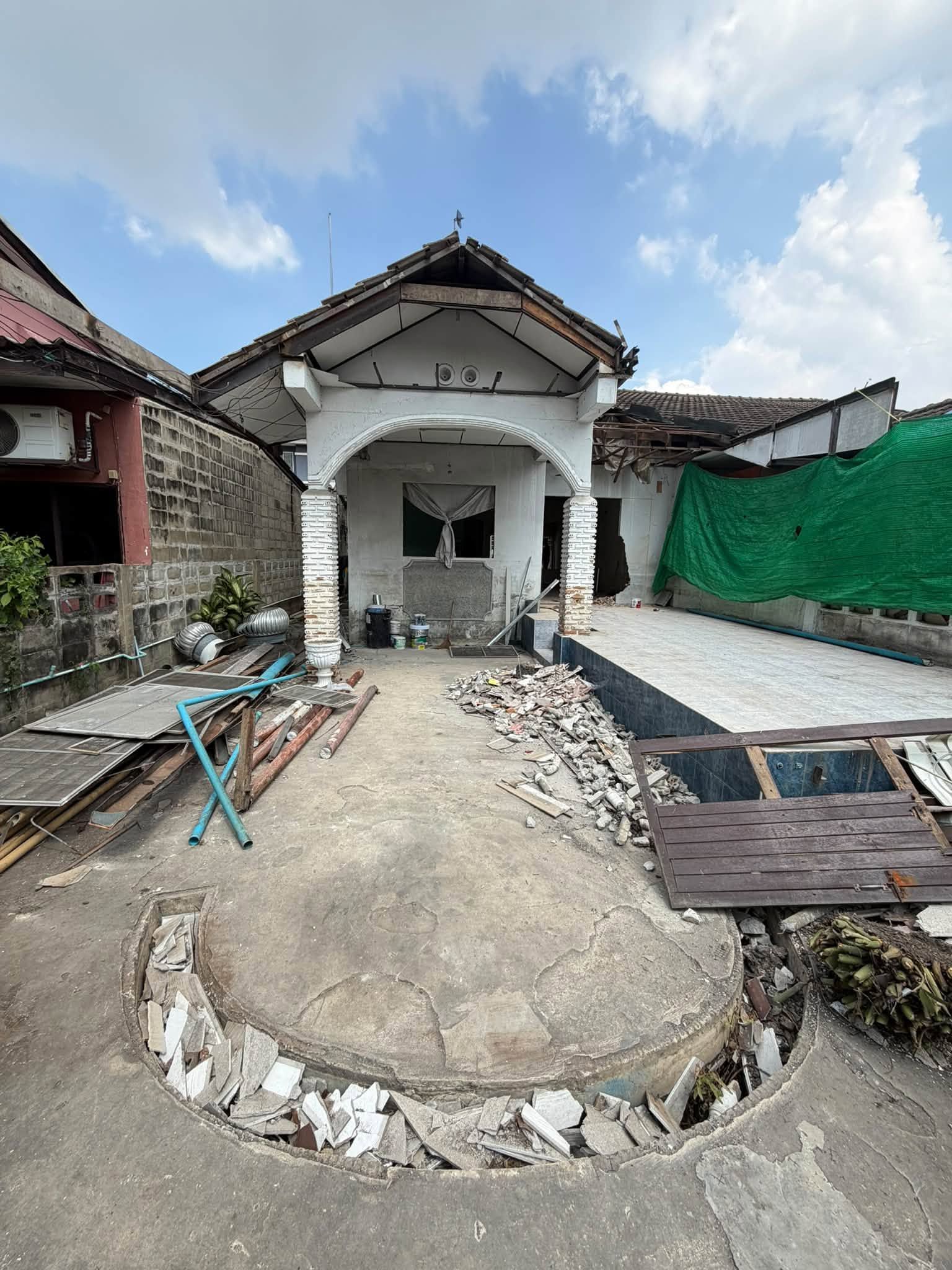 🏡 บ้านแฝดชั้นเดียว รีโนเวทใหม่ "บัวทองเคหะ" บางกรวย-ไทรน้อย | ราคา 2.79 ล้านบาท 2