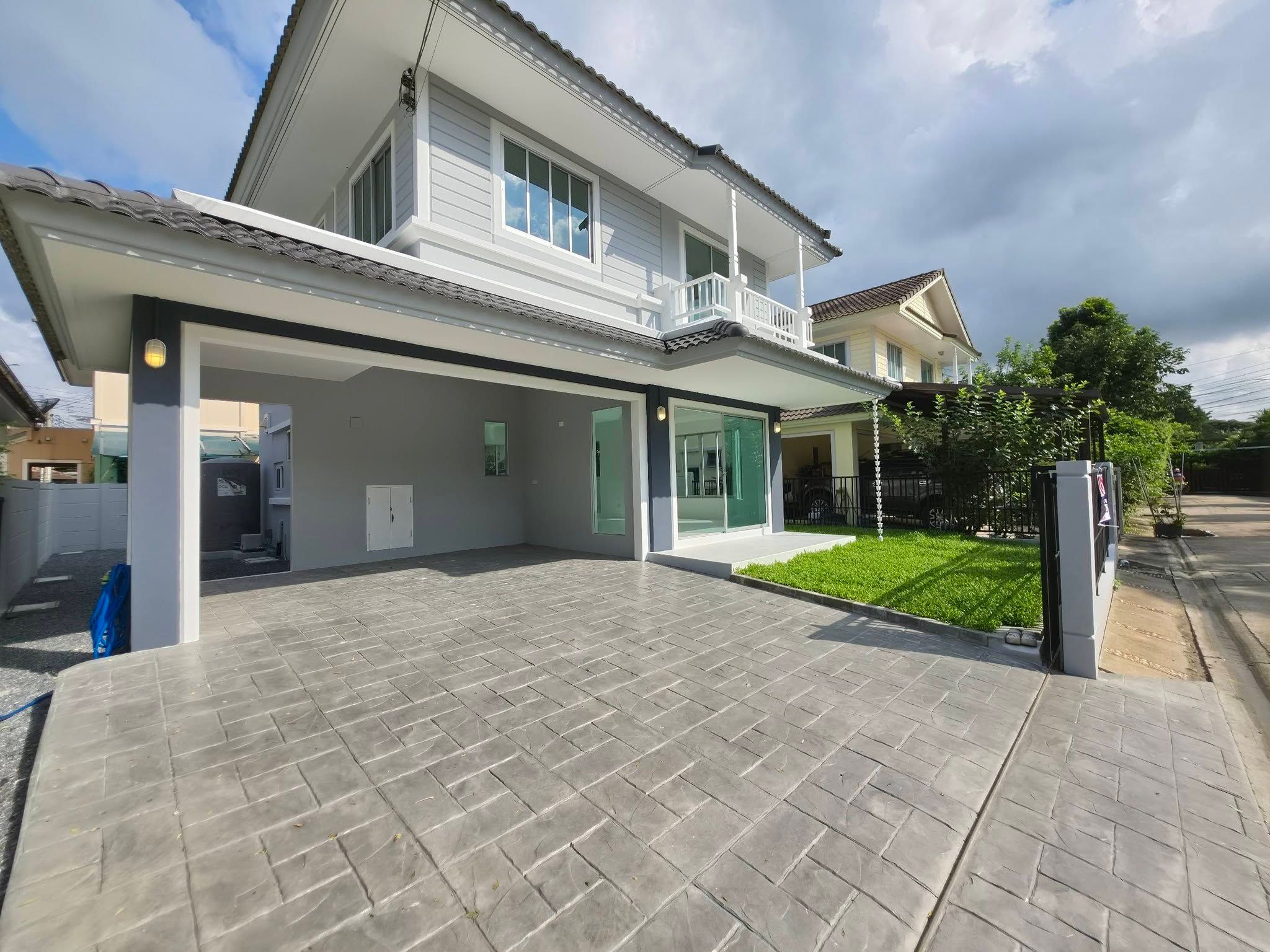 🏡 บ้านเดี่ยวรีโนเวทใหม่ "พฤกษ์ลดา วงแหวน-รัตนาธิเบศร์" หน้าบ้านไม่ชนใคร | ราคา  3.99 ล้านบาท 2