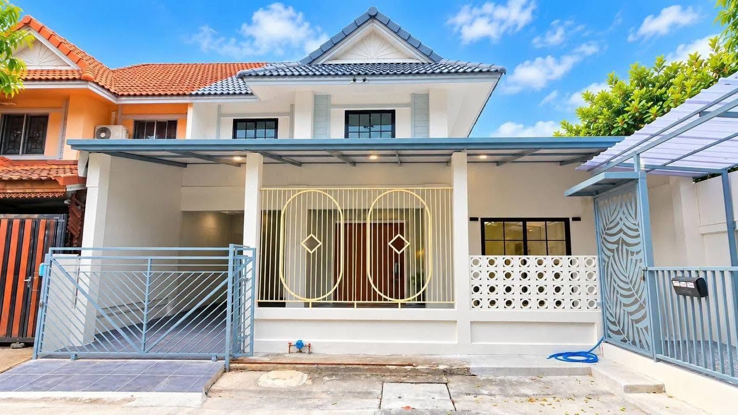 🏡 บ้านแฝด หลังมุม 5 นอน รีโนเวทใหม่ "พฤกษา 33" บางบัวทอง | ราคา 2.99 ล้านบาท