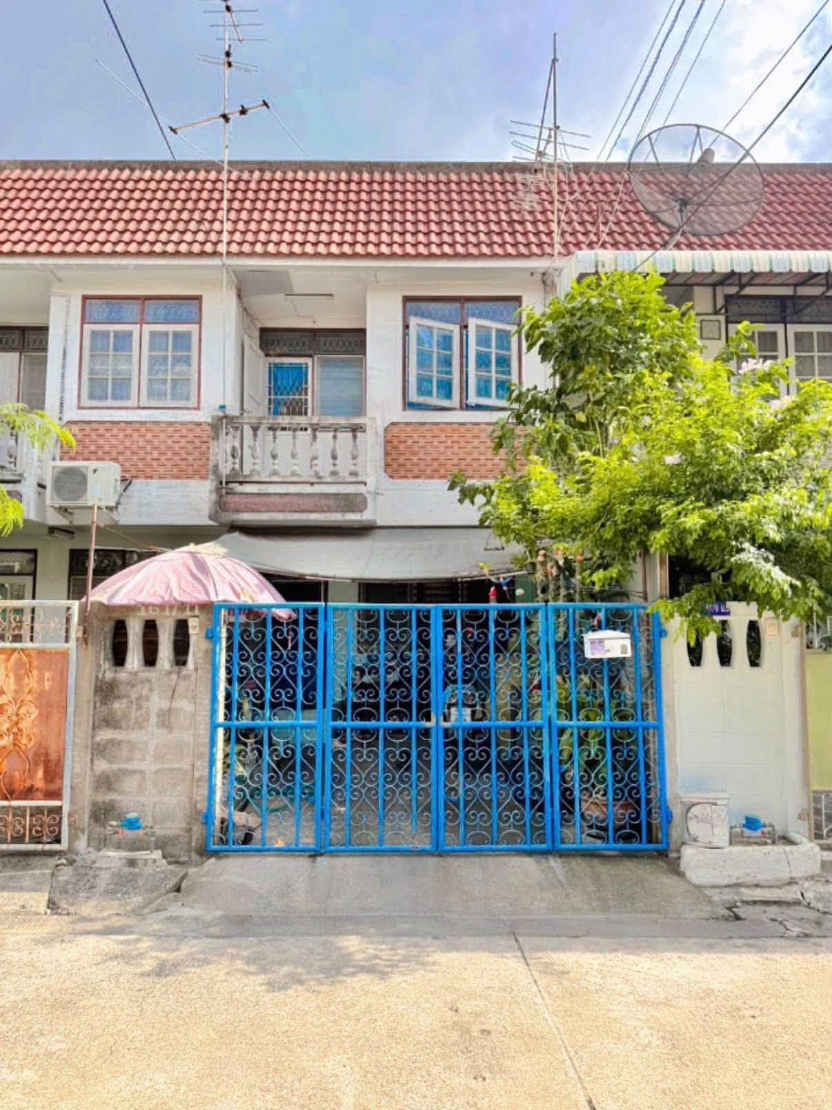 🏡 ทาวน์เฮ้าส์ รีโนเวทใหม่ ทำเลดีใกล้ กฟผ. พระราม 7 และทางด่วน "สมชายพัฒนา" | ราคา2.59 ล้านบาท 2
