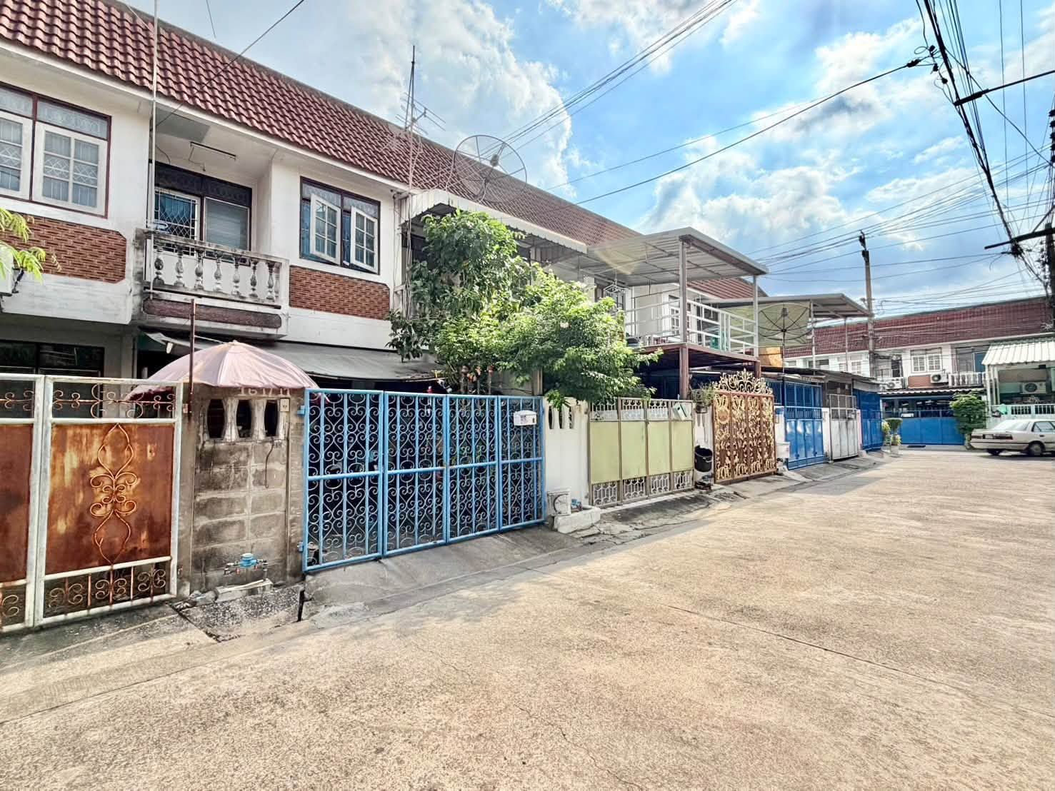 🏡 ทาวน์เฮ้าส์ รีโนเวทใหม่ ทำเลดีใกล้ กฟผ. พระราม 7 และทางด่วน "สมชายพัฒนา" | ราคา2.59 ล้านบาท 3